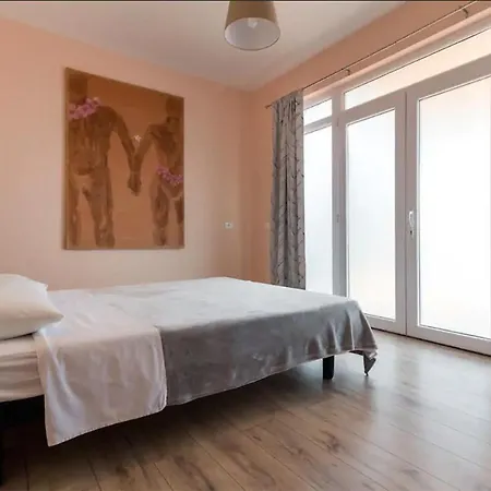 Hana Apartament *